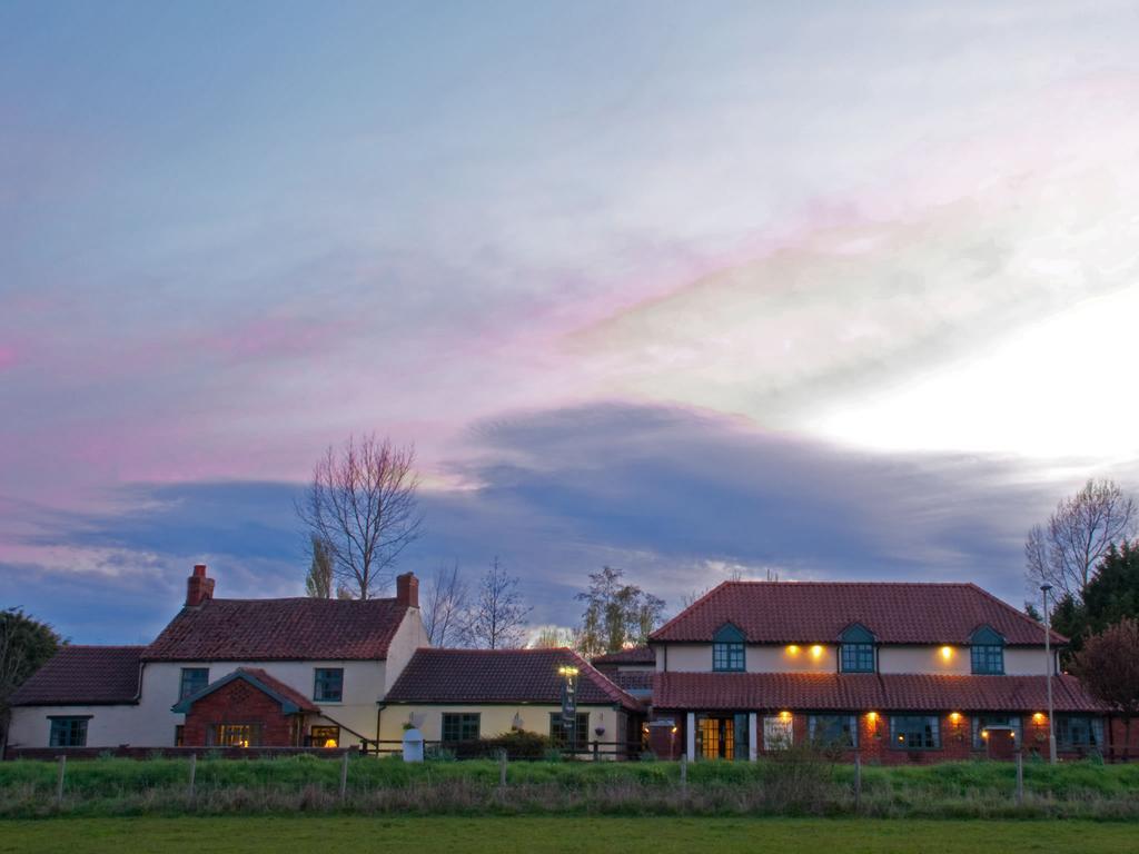 Beansheaf Hotel Malton Exterior photo